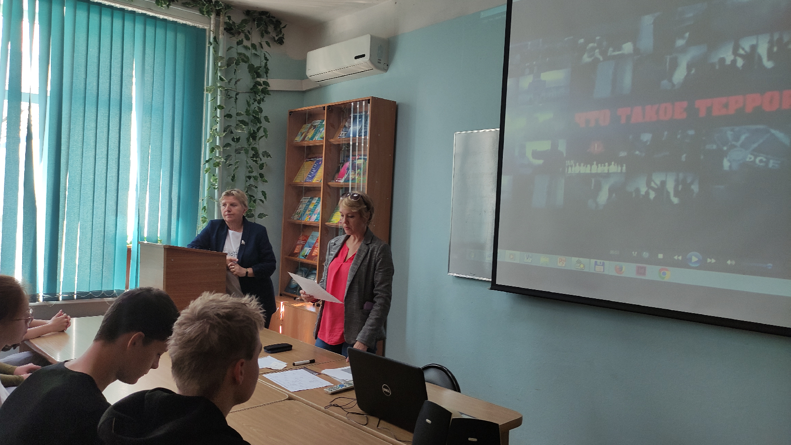 На факультете вычислительной техники проведены мероприятия, посвященные Дню солидарности в борьбе с терроризмом.