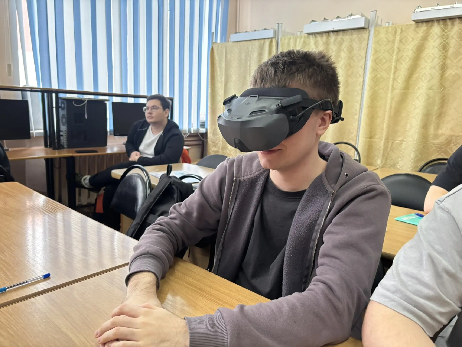 На ФВТ состоялась встреча студентов с представителями подразделения Рубикон войск и начальником отдела БПЛА Курановым А.Н.